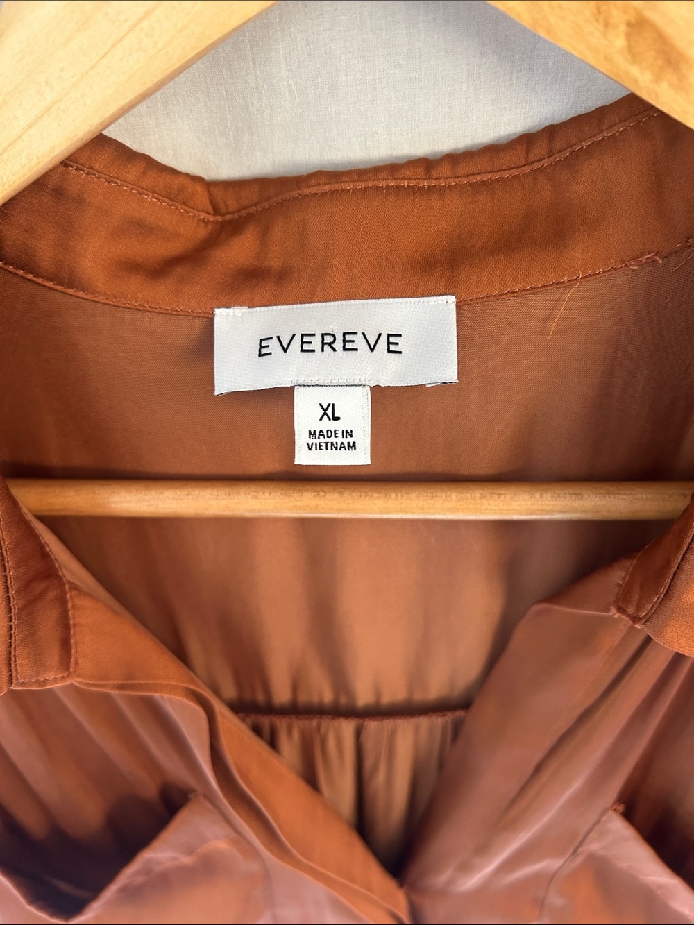 Evereve Burnt Orange Short-Sleeve Button Front Blouse - Picture 2 of 3